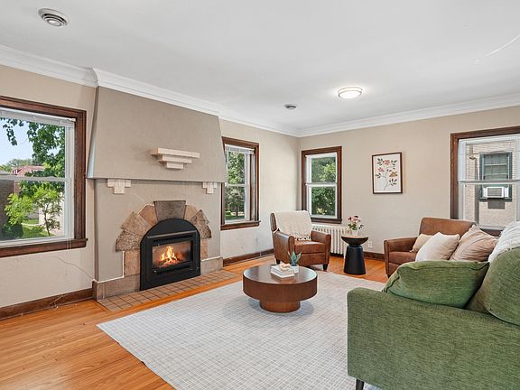 4th image of 2933 Drew Ave S