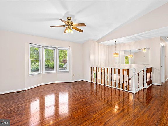 2nd image of 10430 Chesterwood Dr