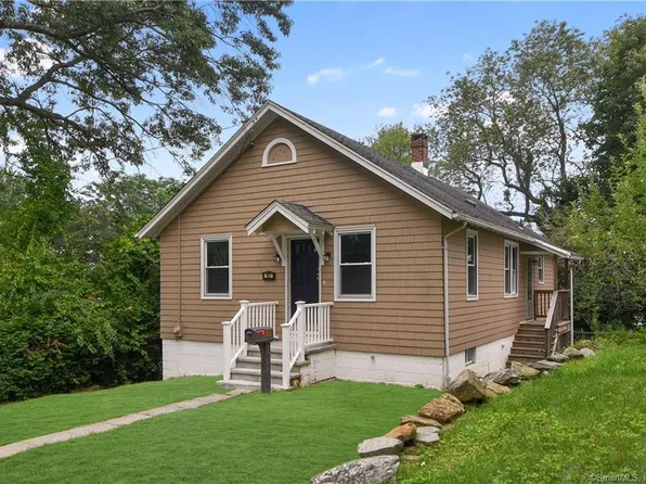 92 White Street, Waterbury, CT 06710