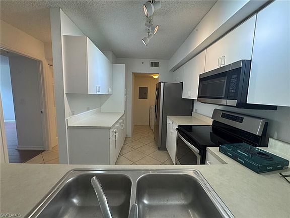 4th image of 8930 Colonnades Ct E APT 627