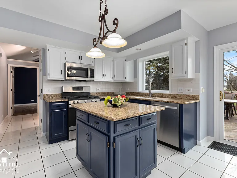 1523 Greenlake Dr — Photo 14