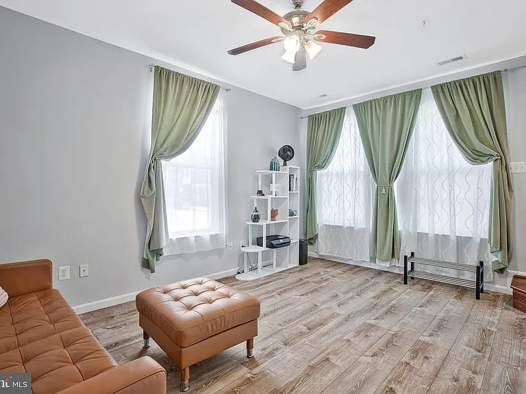122 Lloyd St #211 — Photo 10