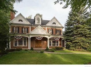 8135 Floss Ln, East Amherst, NY 14051
