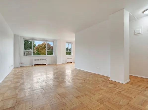 5355 Henry Hudson Pkwy #4J, Bronx, NY 10471