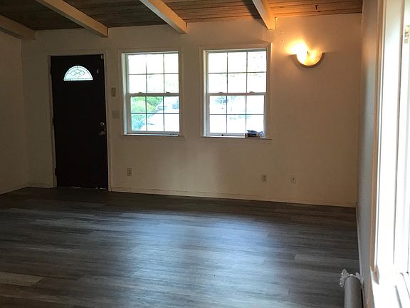 3rd image of 10908 Northstar Way SW