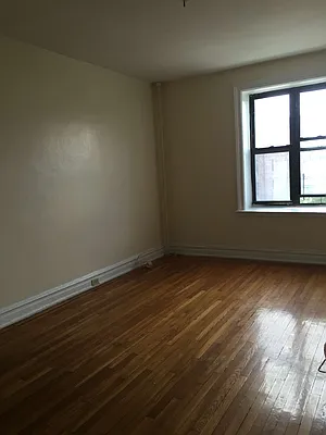 Rented by Smart NY Realty LLC | media 2