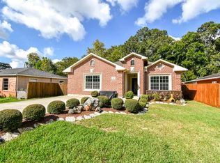 7601 Red Robin, Houston, TX 77075