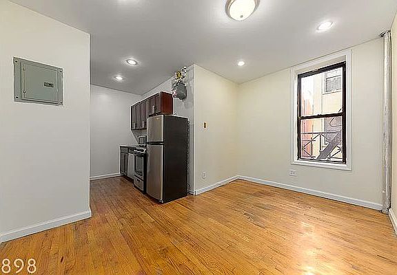 3rd image of 339 E 12th St #177