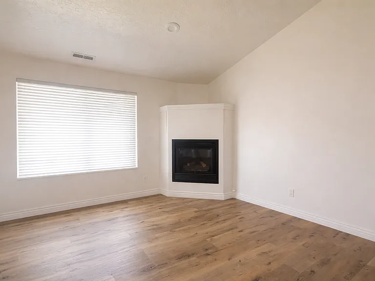 151 S 1050 W #59 — Photo 3