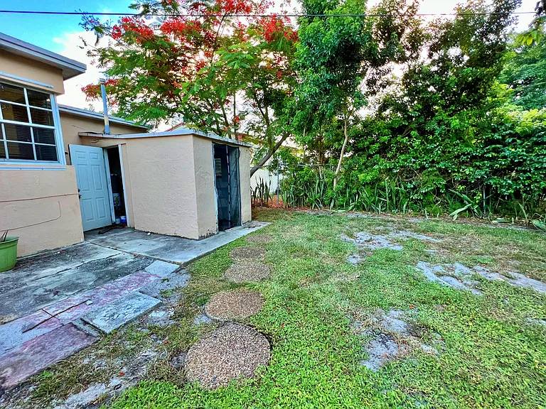 1919 Taft St #1 — Photo 10