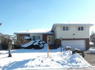 208 Bayview Ave, Massapequa, NY 11758