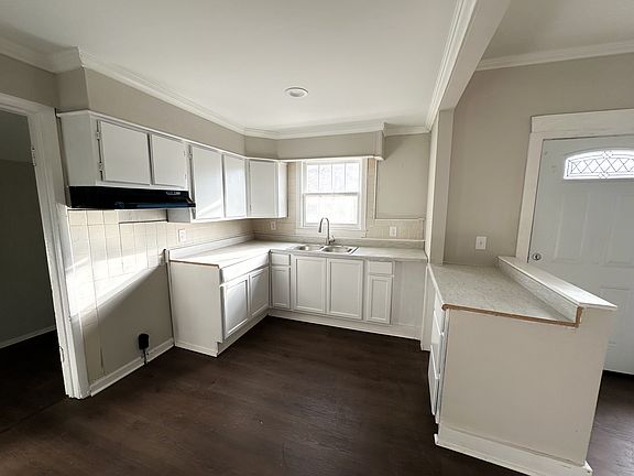 3rd image of 8035 4th Ave S
