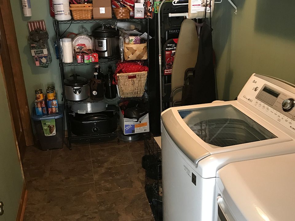2nd image of 1145 Twin Lakes Dr