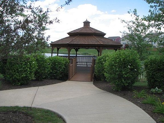 934 Saddle Ridge Drive