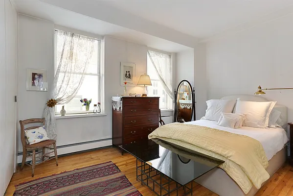 Sold by Corcoran | media 16