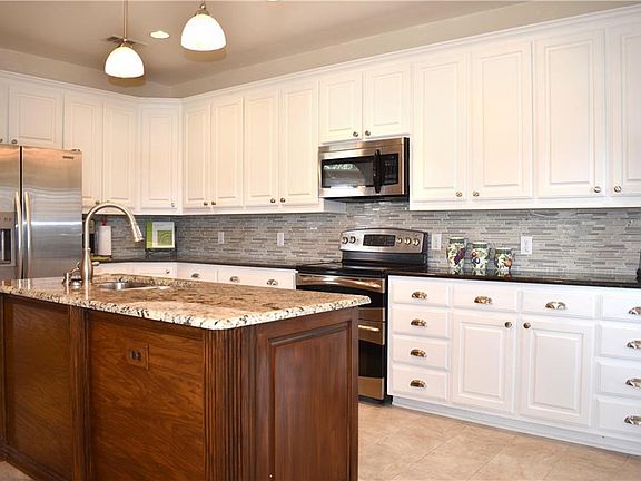 4th image of 309 Lakecrest Dr