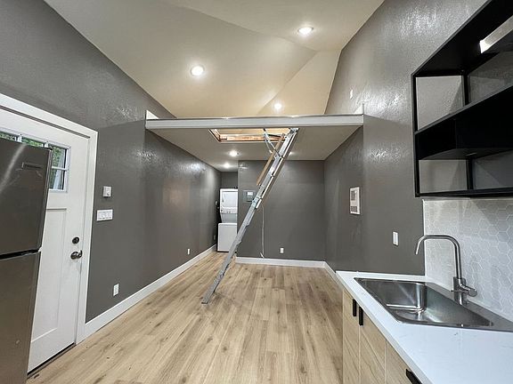 4th image of 25474 Brooks Way #2