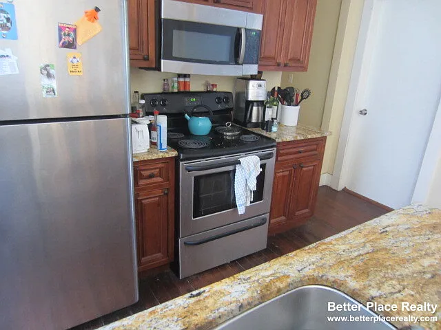 163 Calumet St #2 — Photo 15