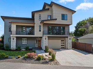 8928 E South Riverway Ave, Millwood, WA 99212