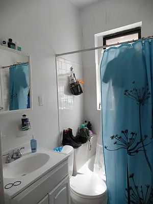 Rented by Keller Williams NYC | media 16