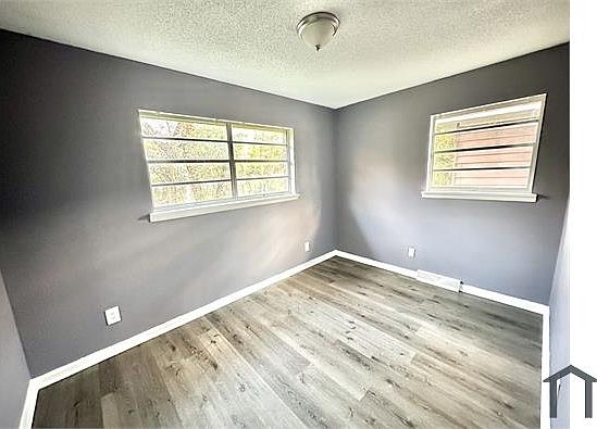 2nd image of 601 Dublin Ave