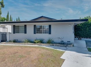 15013 Hartsook St, Sherman Oaks, CA 91403