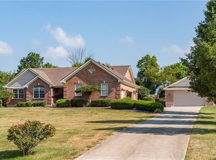 1922 Spring Meadow Dr, Lebanon, OH 45036