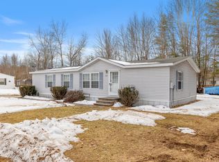 251 Fire Pond Rd, Hopkinton, NH 03229