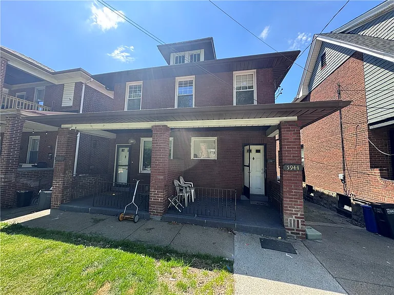 5944 Phillips Ave — Photo 1