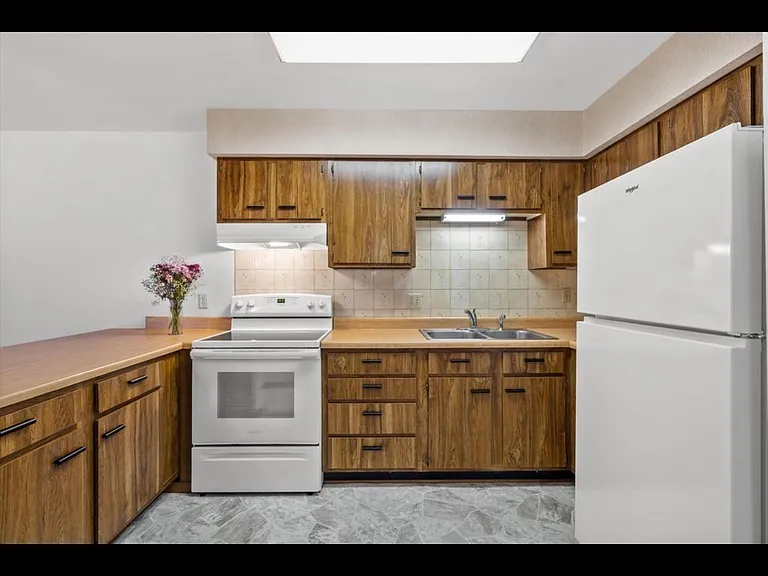1135 Marcia Ave #105 — Photo 6