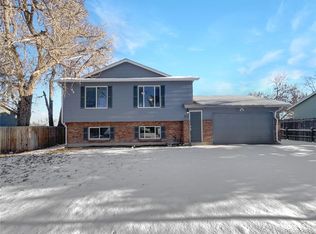 928 S Ventura St, Aurora, CO 80017