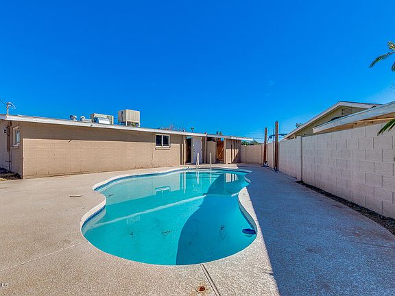 5th image of 1622 W Dale Cir
