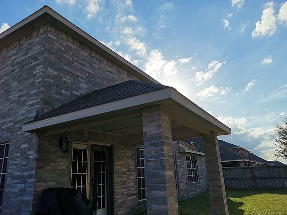 3rd image of 1808 Kelly Ln