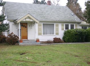 1526 NW Beacon St, Roseburg, OR 97470