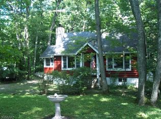 5 Anawa Rd, Highland Lakes, NJ 07422