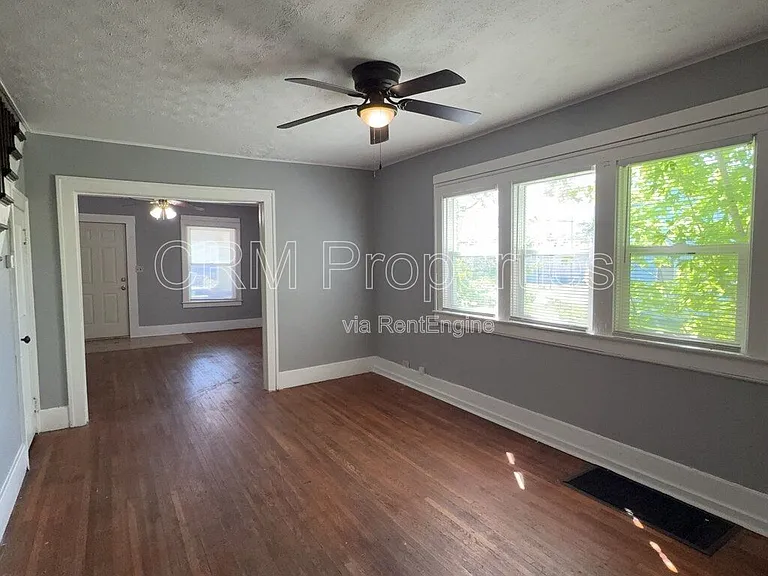 809 N Webster St — Photo 6
