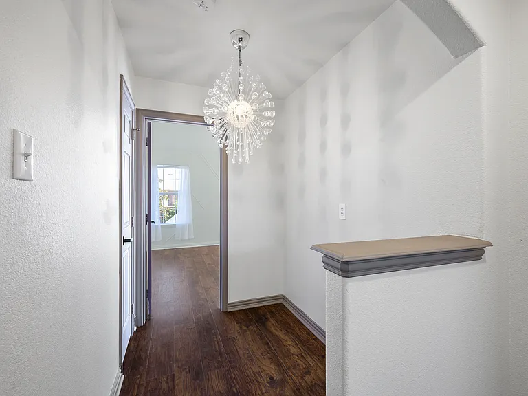 5170 Mohegan Ln — Photo 34