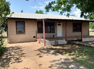 219 N Woods St, Bronte, TX 76933
