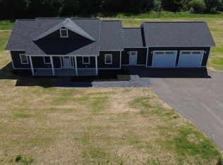 9 Lilac Lane, Houlton, ME 04730