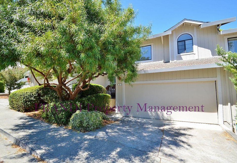 1st image of 13 Cricklewood Dr