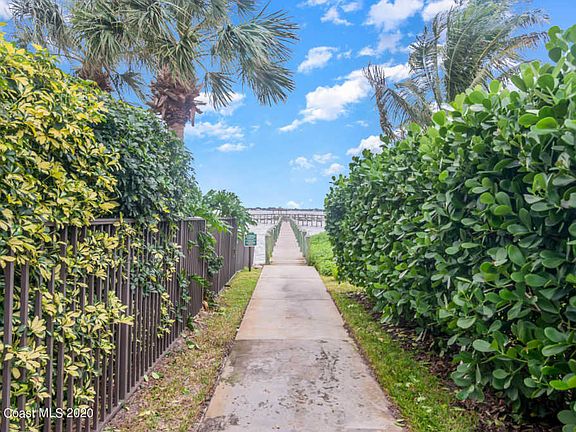 3rd image of 163 Sanibel Way