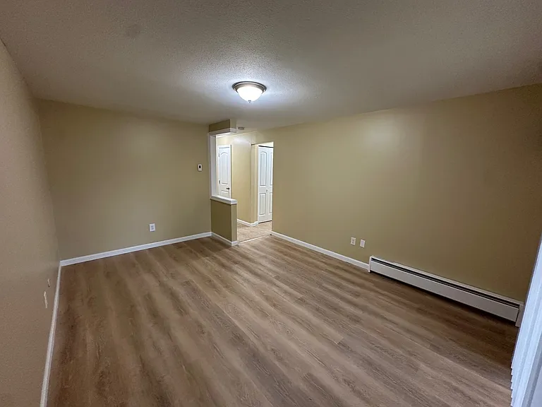Notre Dame Apartments — Photo 48