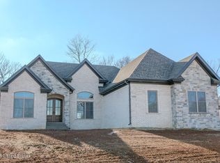 2210 White Oak Way, Fisherville, KY 40023