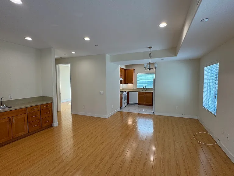 727 S Stoneman Ave #B — Photo 11