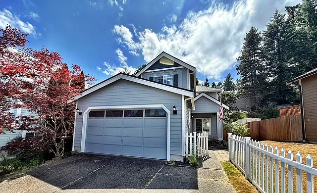 1059 NW Gladiola Ct