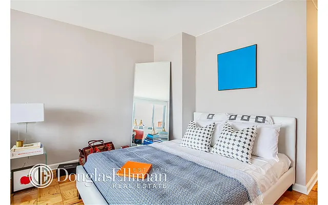 Sold by Douglas Elliman | media 23