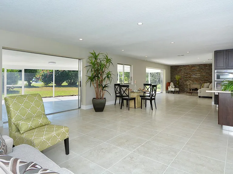 3240 Pine Valley Dr — Photo 4