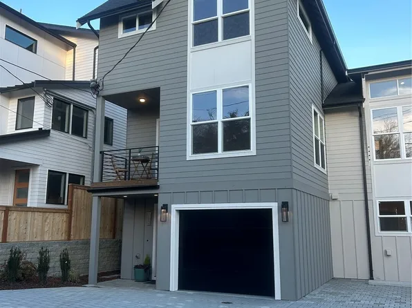 7350 22nd Avenue NW, Seattle, WA 98117