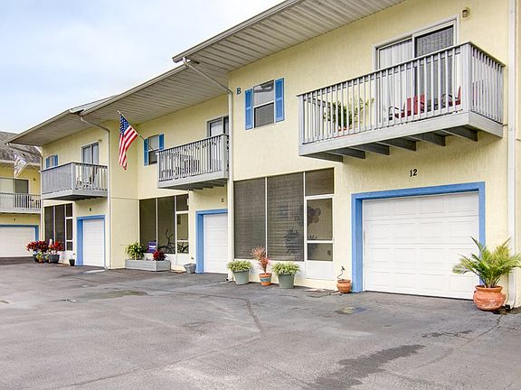 2nd image of 825 Anastasia Blvd Unit B12