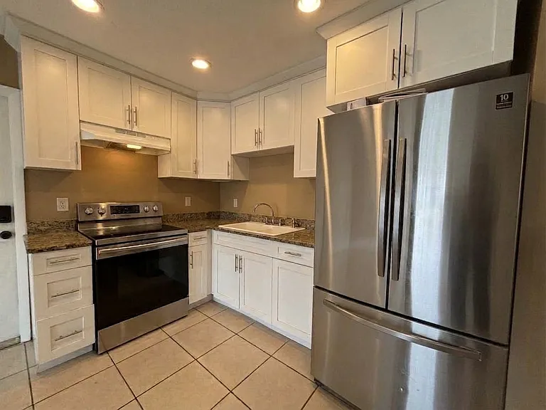 2060 Martin Luther King Jr Blvd #2060 — Photo 6